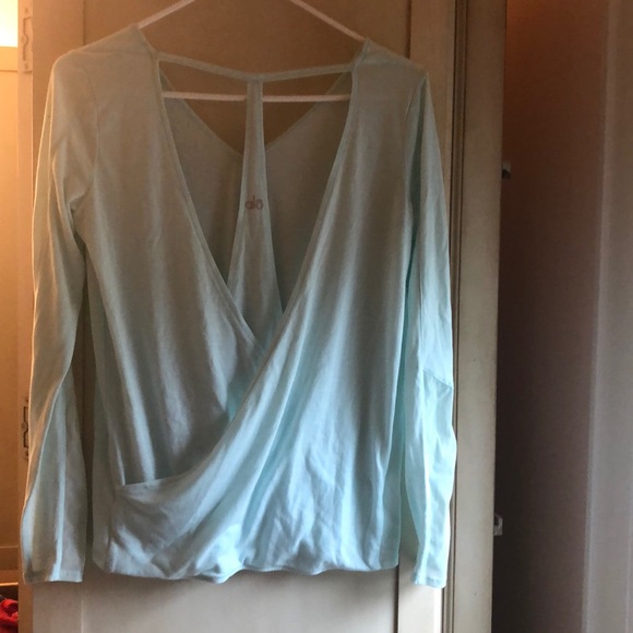 Alo workout shirt - Picture 2 of 4